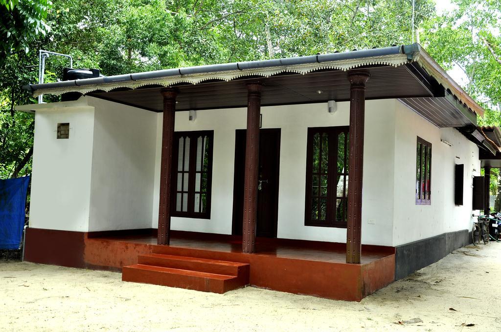 Marari Secret Beach Yoga Homestay Марарикулам Екстериор снимка